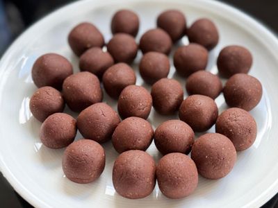 Selbstgemachte Proteinbällchen