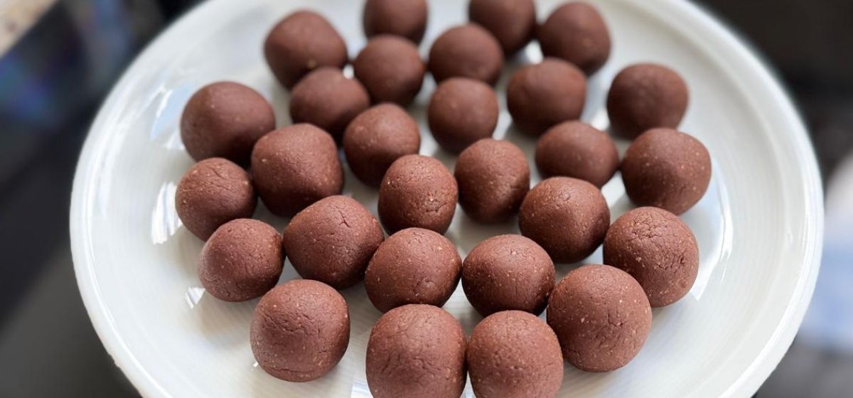 Selbstgemachte Proteinbällchen