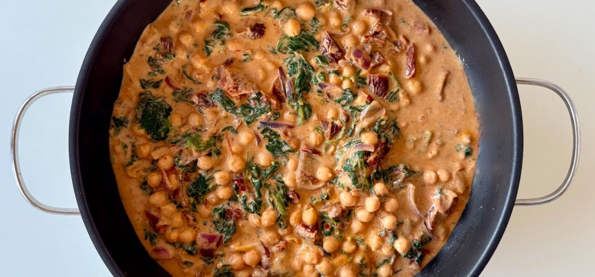 Cremiger Butterbohnen-Kohl-Eintopf mit Sonnengetrockneten Tomaten
